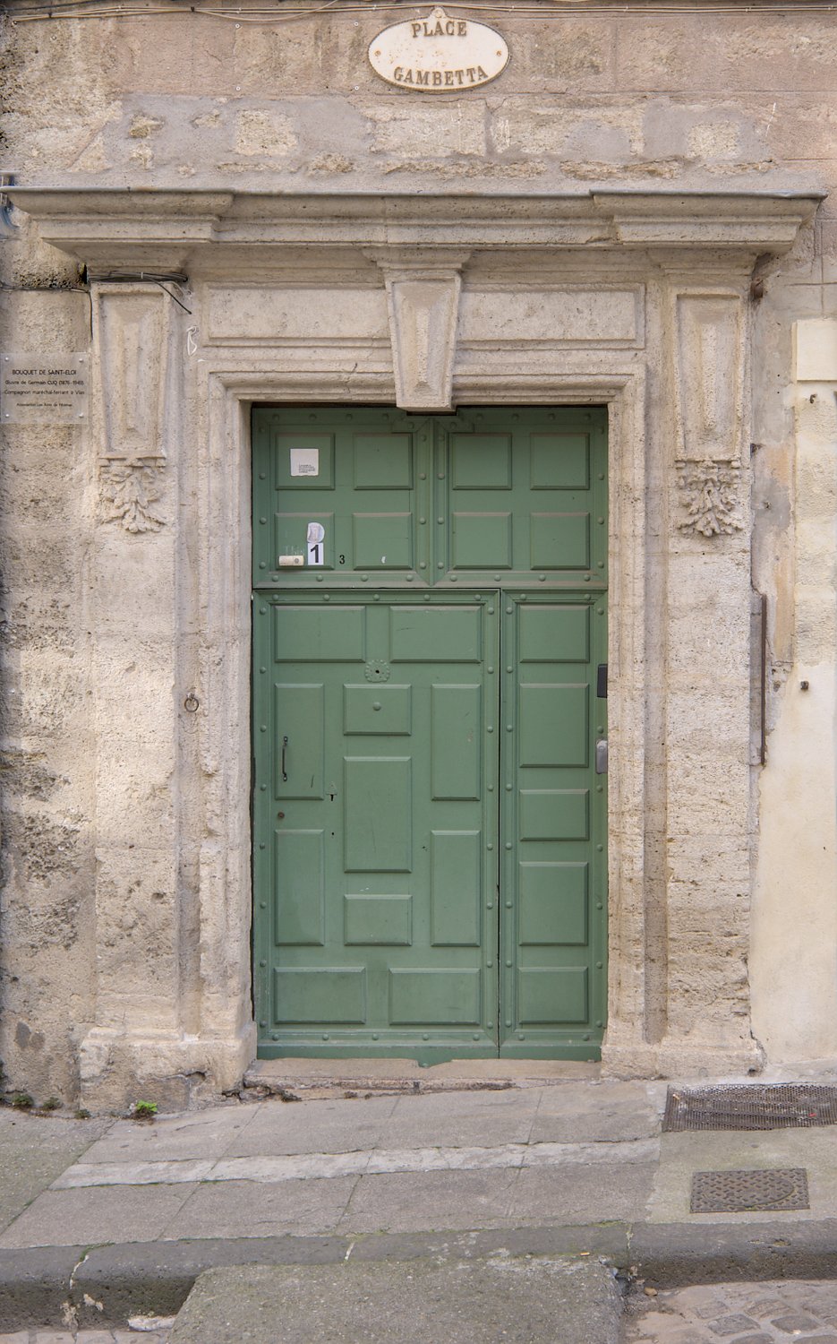 Porte place Gambetta